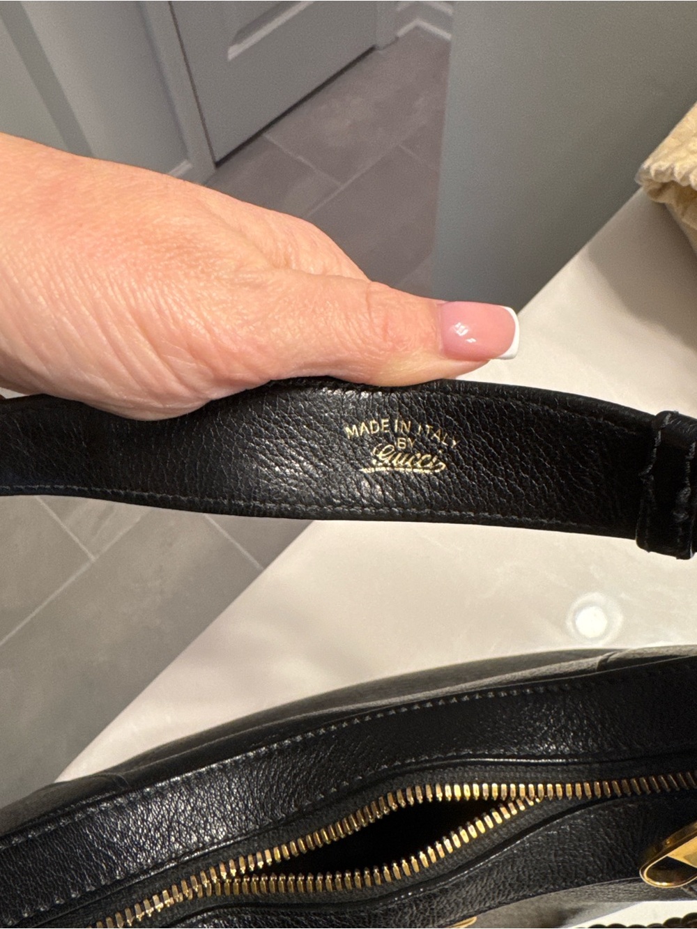Gucci Black Goatskin Aphrodite Small Handbag - Picture 4 of 9